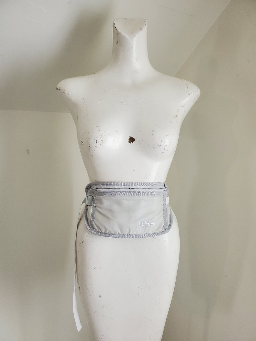 L.L. Bean Gray Waist Bag Fanny Pack
